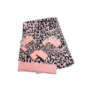 Stylish Pink Leopard Print Gloves and Scarf Set